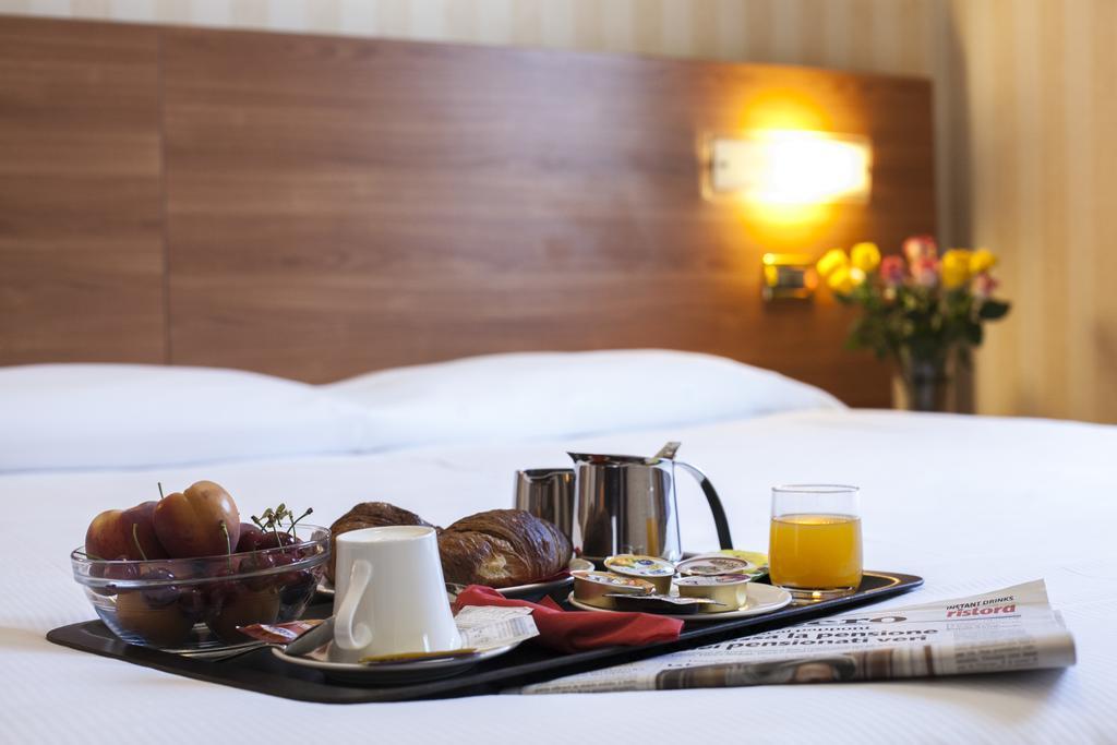 Hotel 2C Леняно Екстериор снимка